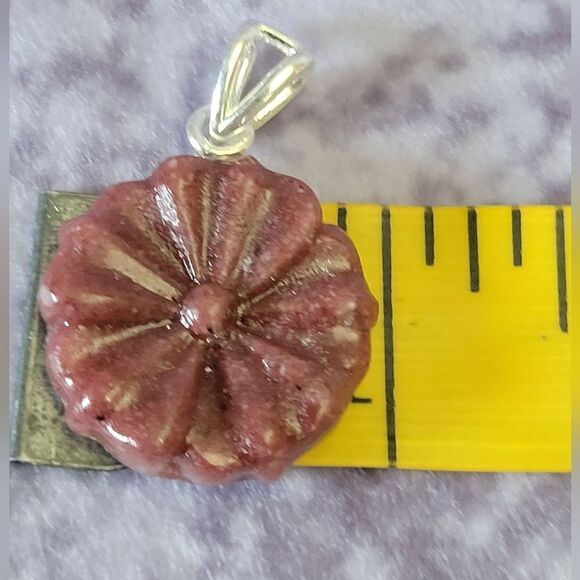Thulite Carved Floral Pendant - Picture 9 of 9